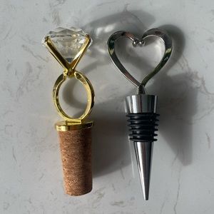 2 wine stopper corks NWOT